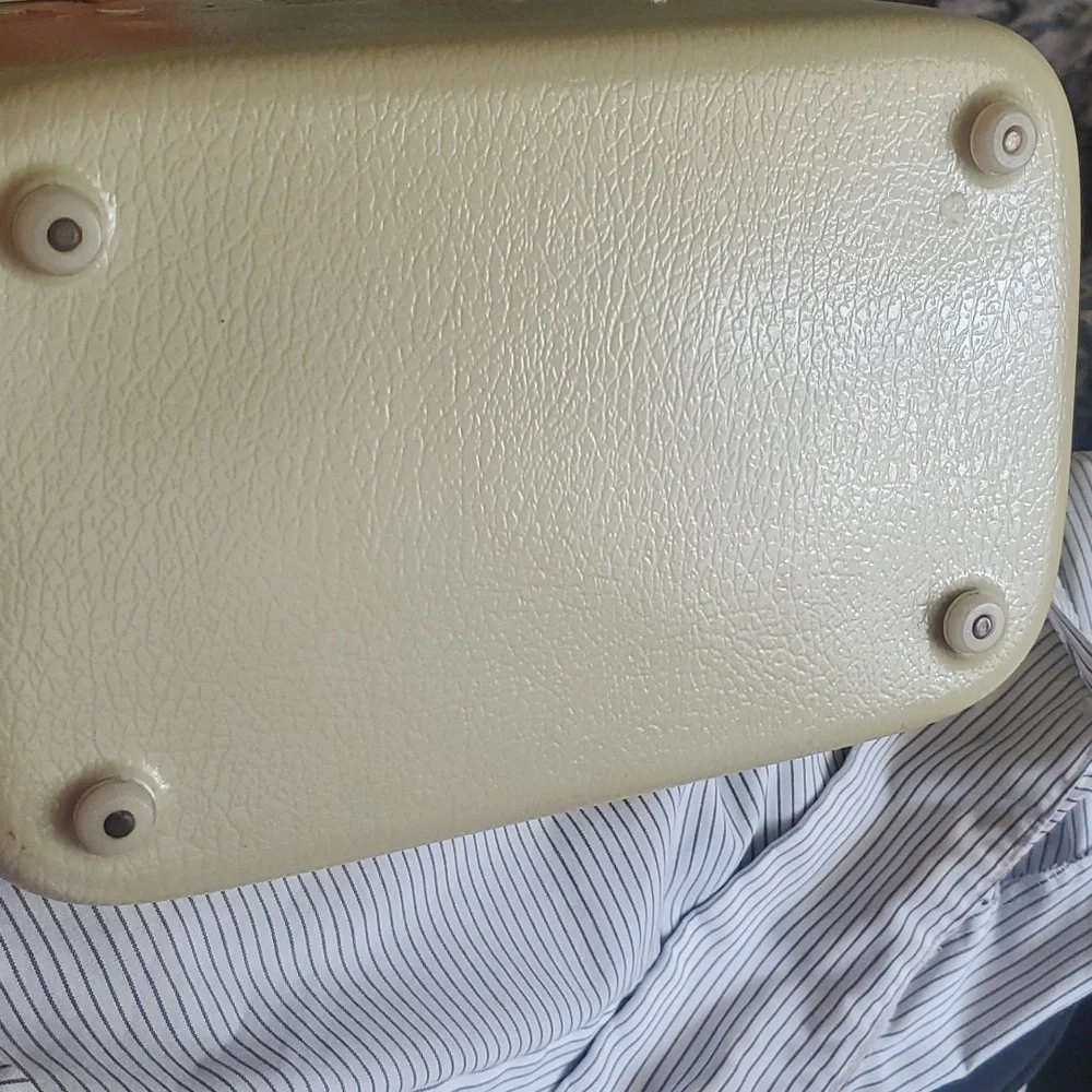 BEIGE VINTAGE CORONA HARD-CASE